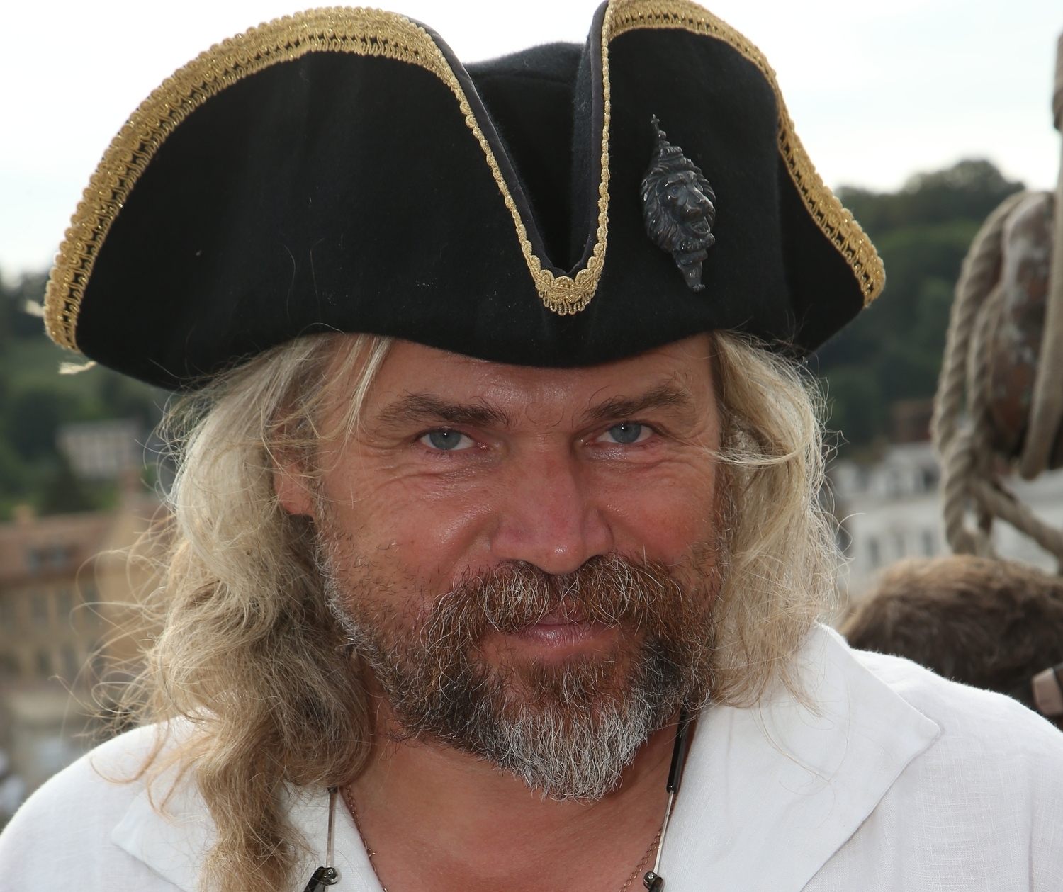 <span style="font-weight: bold;">Капитан Владимир Мартусь</span>